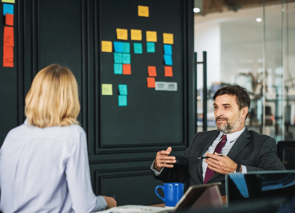 Aprenda a implementar o Outbound em uma startup para aumentar as vendas. Entenda os passos essenciais para aplicar o Outbound em uma startup e obter resultados com estratégias direcionadas e personalizadas.