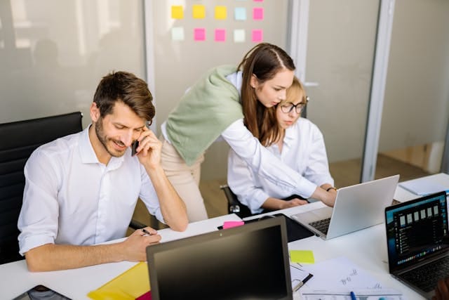 Quer entender qual o serviço de uma consultoria? Aprenda como consultores especializados podem transformar sua empresa com soluções práticas e eficazes.