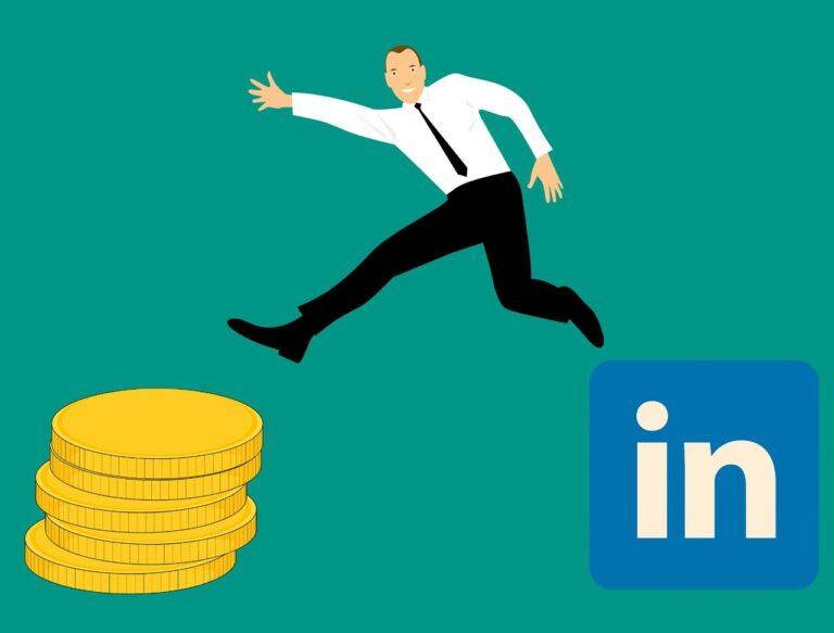 Aprenda táticas práticas para Como Prospectar Clientes no LinkedIn, otimizando o uso de filtros e mensagens personalizadas que ajudam a identificar e atrair clientes potenciais com mais eficiência.