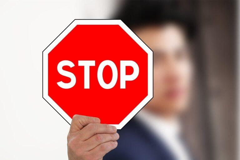 Aprofunde-se nas melhores práticas para lidar com objeção em vendas e converter desafios em oportunidades lucrativas. Estratégias eficazes para aprimorar seu processo de vendas e obter sucesso.